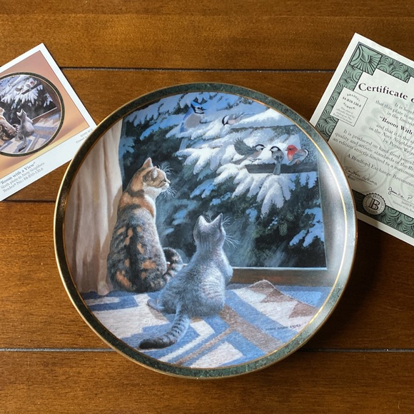 Bradford Exchange Cat Lovers "Room With a View" Collector's 8 Inch Plate - Picture 4 of 6